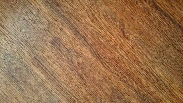 Wat is het verschil tussen parket en een houten vloer?
